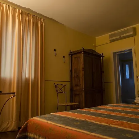 Casale Simbeni
