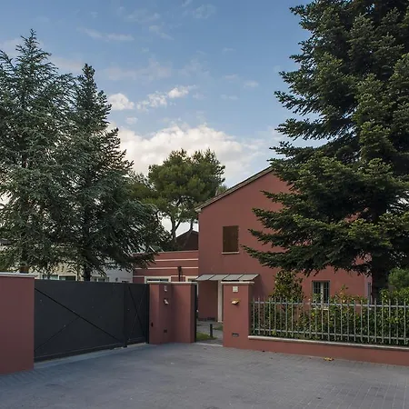 Casale Simbeni 住宿加早餐酒店 *